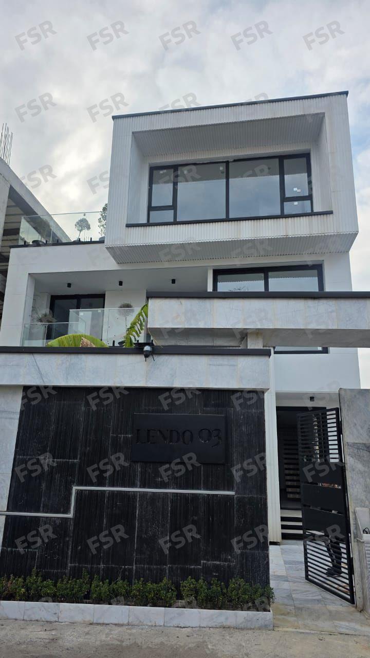 ویلا تریبلکس